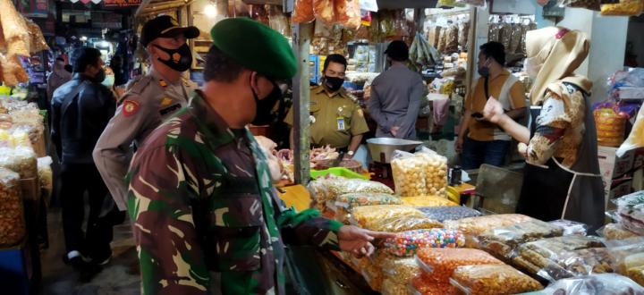 Koramil Bersama BPOM Sidak Pasar Kertek